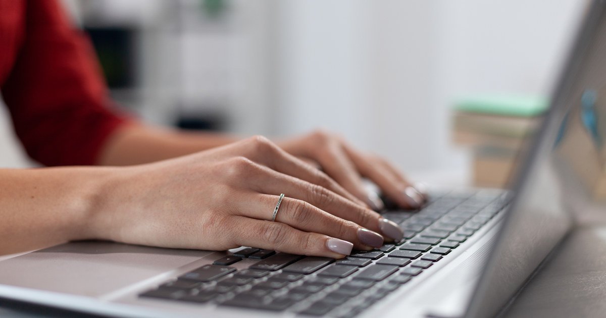 CRM dashboard showing automated lead follow-up and contacts
