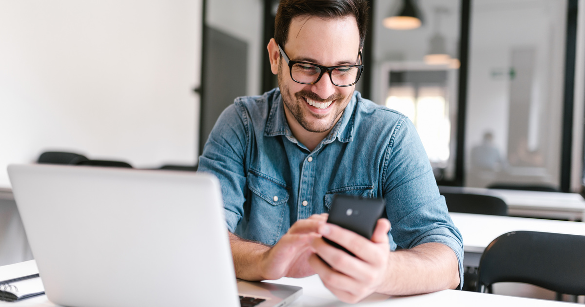 Person quickly replying to customer messages across several devices